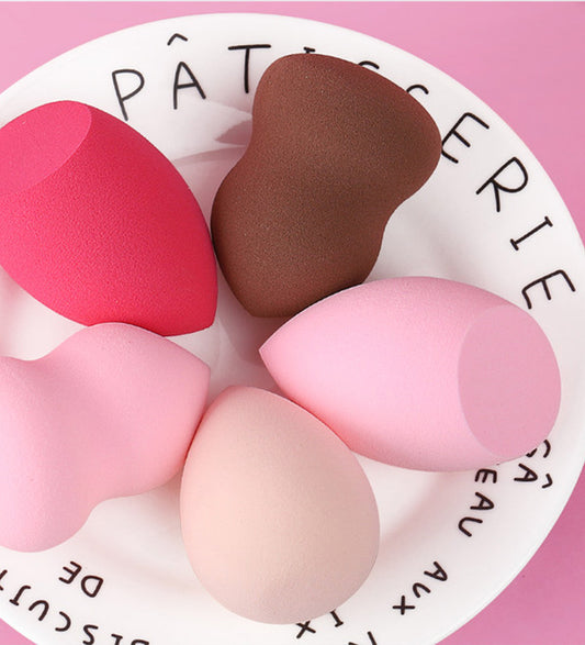 Gourd puff water drops obliquely